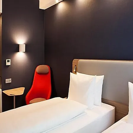 Express Hotel 3*